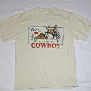 Cream Graphic T-Shirt Size M